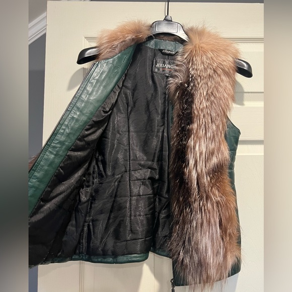 Leather vest with real fur - Picture 3 of 3